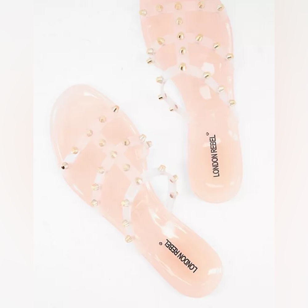 Pink strapped studded jelly sandals. Size 38 (US 7/8). Super cute and trendy.